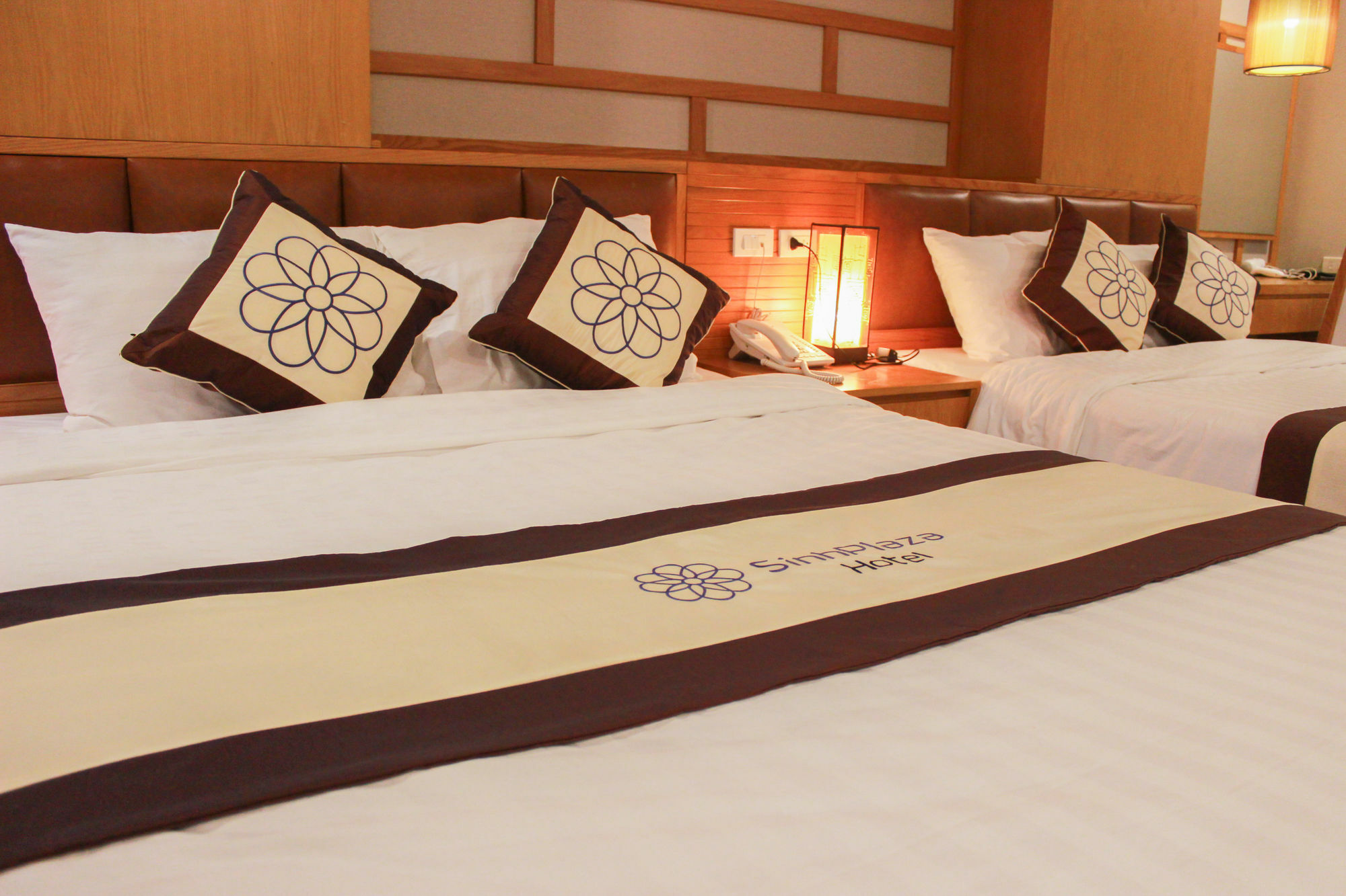 Sinh Plaza Hotel Ханой Екстериор снимка