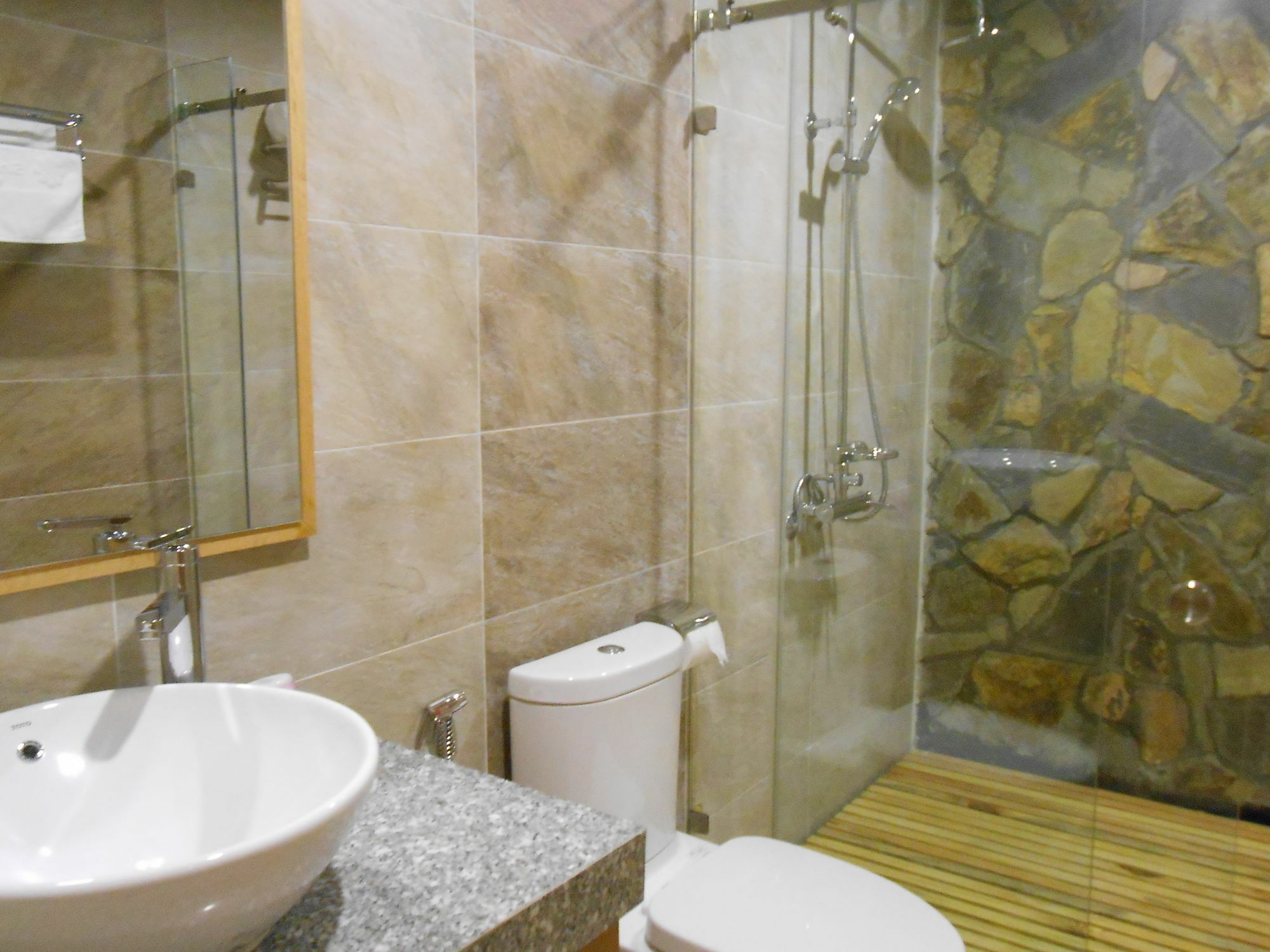 Sinh Plaza Hotel Ханой Екстериор снимка