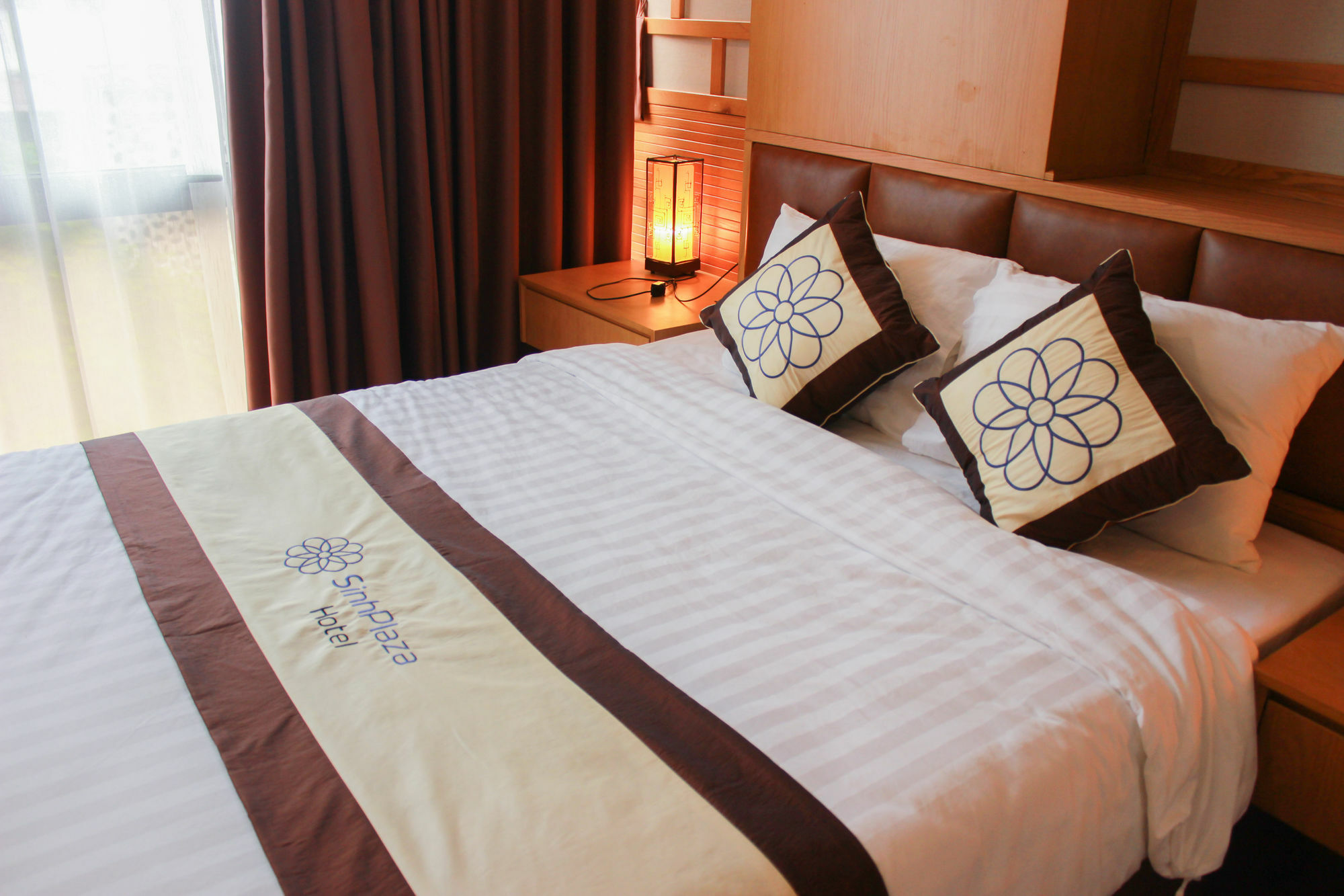 Sinh Plaza Hotel Ханой Екстериор снимка